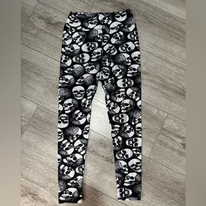 Lularoe skull leggings - one size